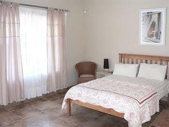 Vogelstrand Guesthouse Swakopmund Exterior photo