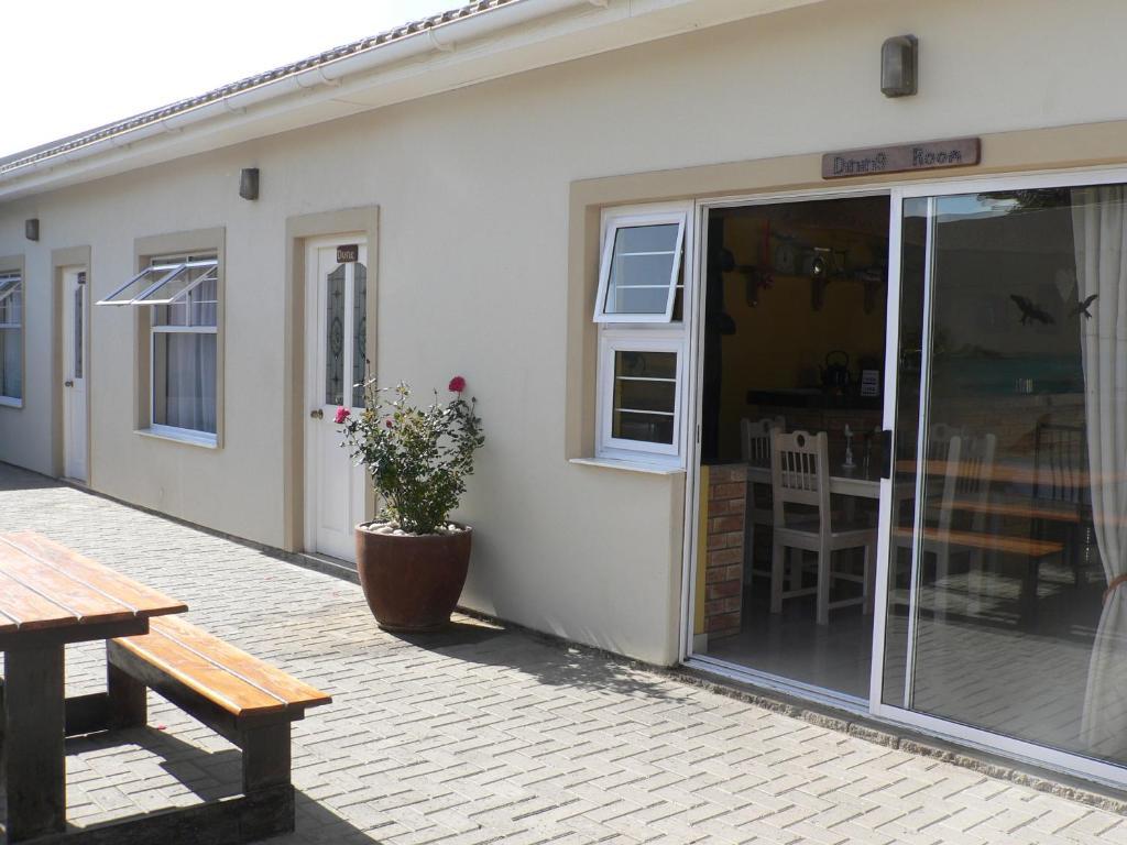 Vogelstrand Guesthouse Swakopmund Exterior photo